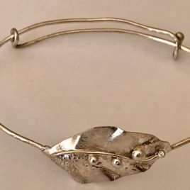 Bracelet – Sterling silver wire bracelet with reticulated leaf motif