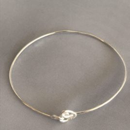 Bracelet – Sterling silver wire with tiny heart