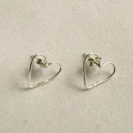 Earring – Sterling silver wire heart