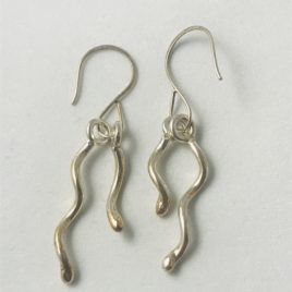 Earring – Sterling silver two wavy wire