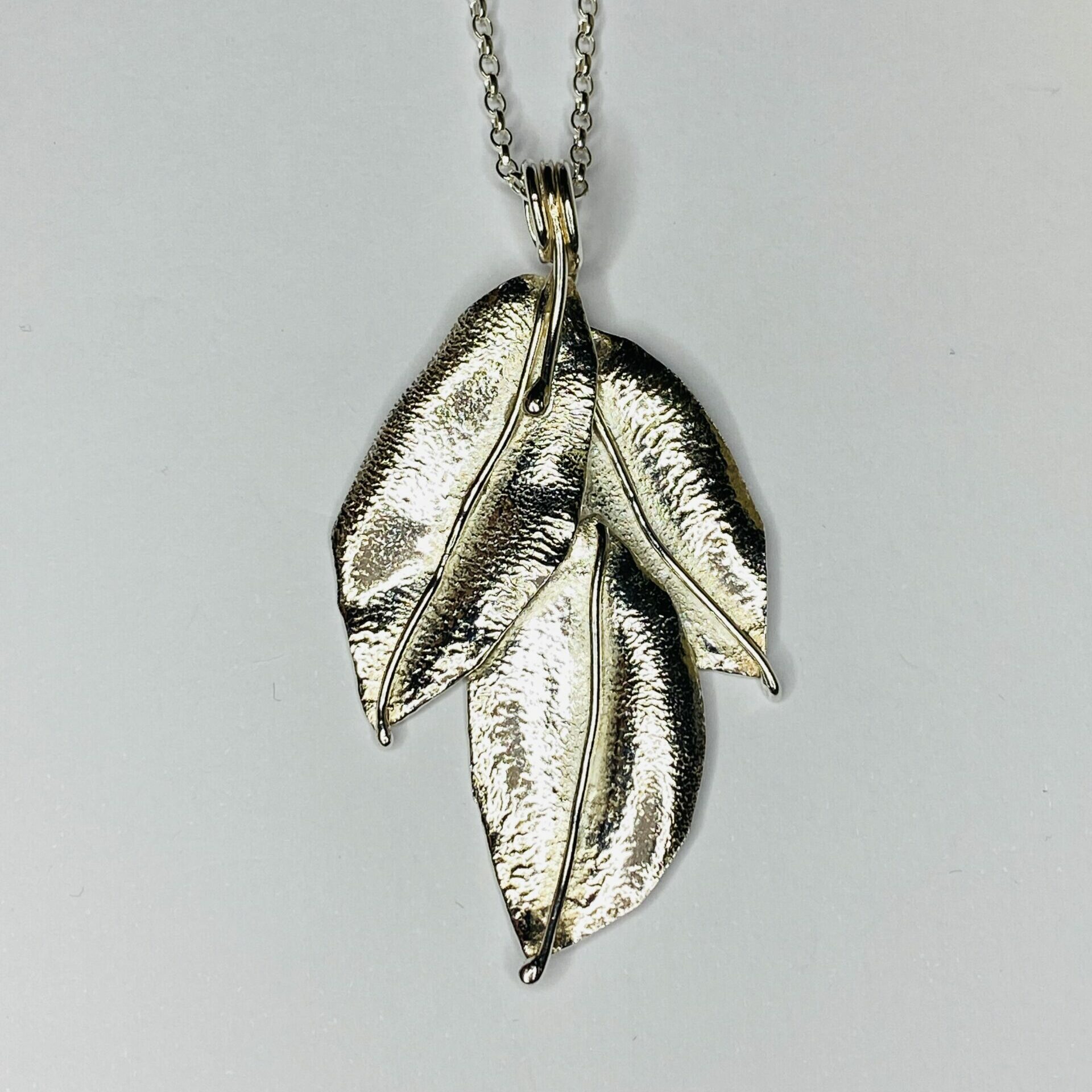 Pendant – Sterling Silver Three Reticulated Leaves