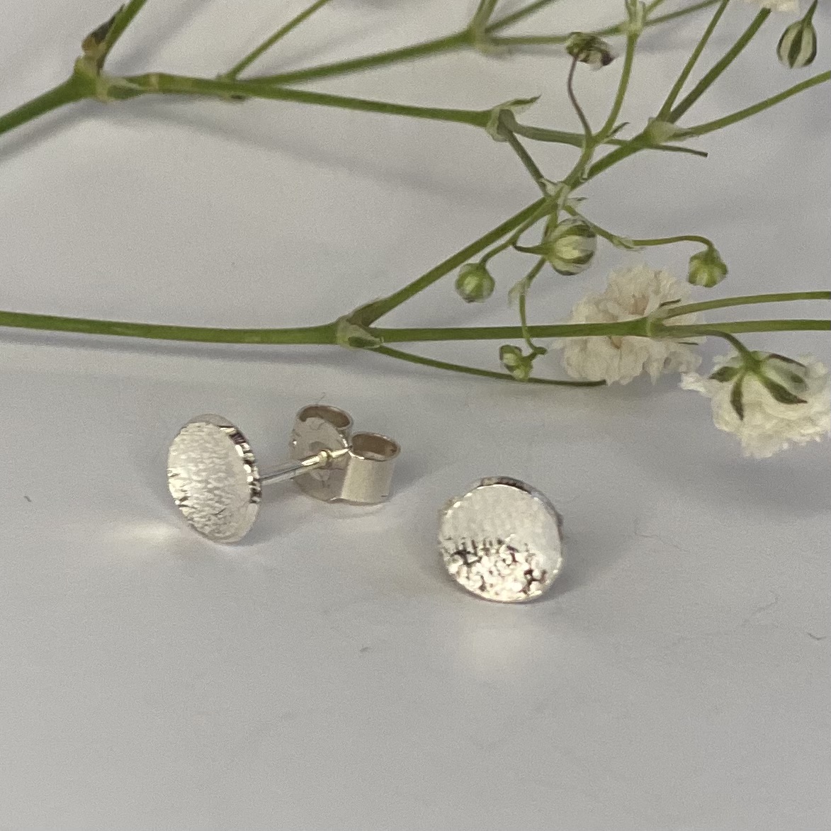 Earrings – Sterling Silver Small Circle Stud Earrings