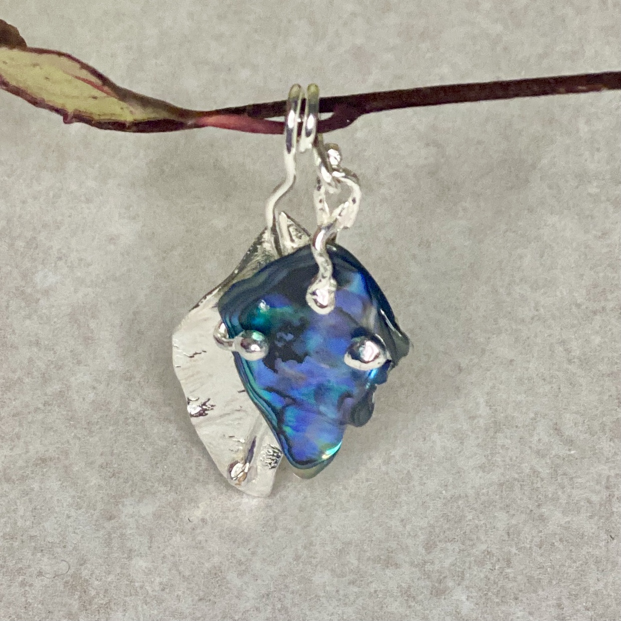 Pendant – Sterling silver leaf and Paua shell