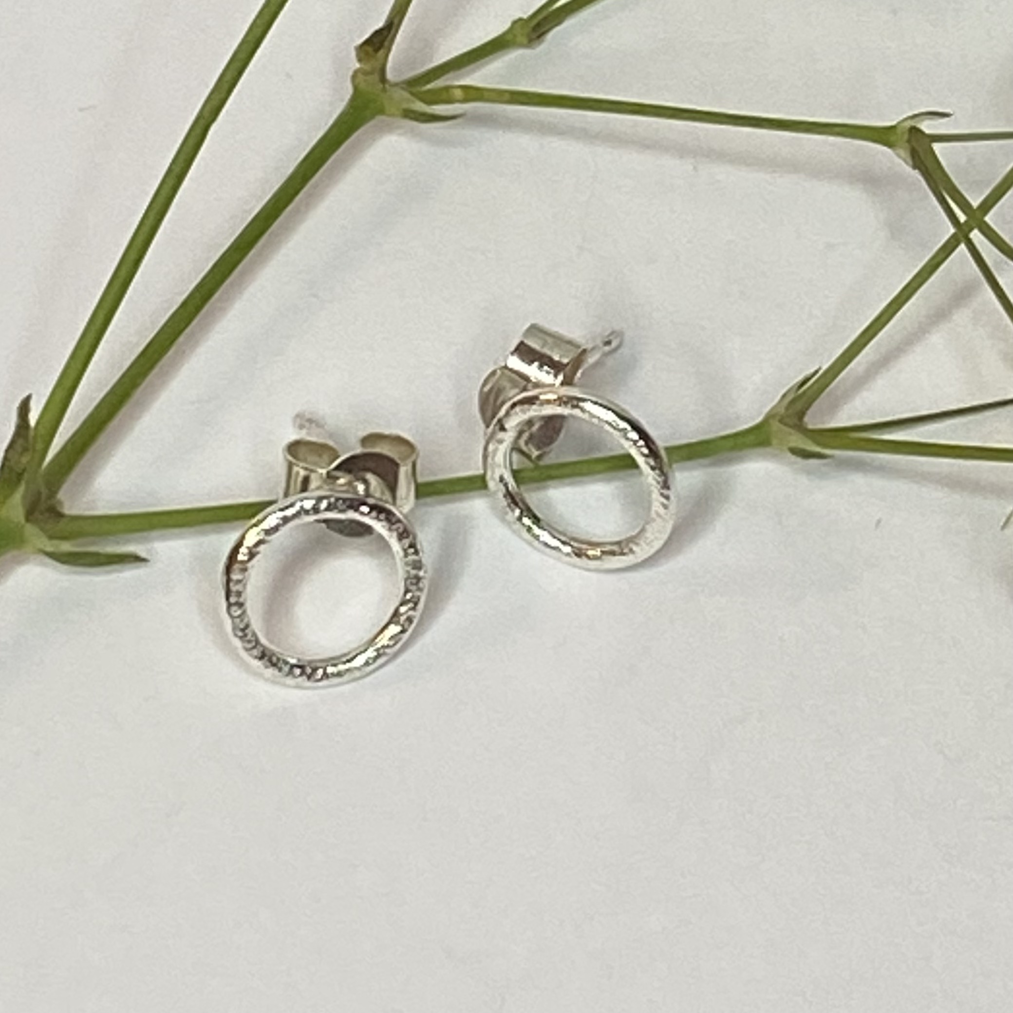 Earrings – Sterling Silver Textured /Hammered Circle Wire Stud Earrings